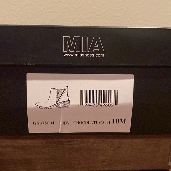 MIA chocolate leather ankle boots size 10 - Picture 7 of 7